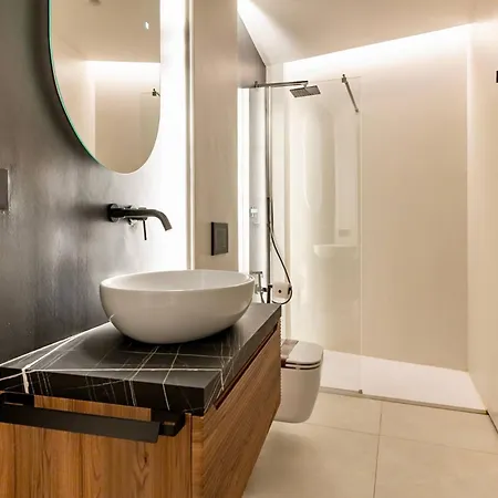 Lejlighed Tigellio - Luxury Renovated 1br Suite#3 - Historic Centre