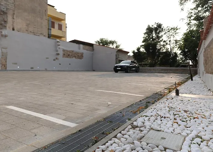 Azulis Tigellio Suite 3 Quite Renovated 1Br Apartment, Historic Centre Olbia