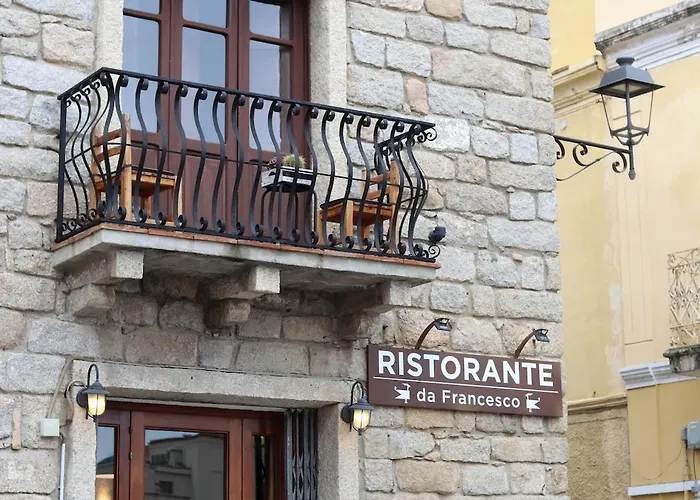 Apartamento Azulis Tigellio Suite 3 Quite Renovated 1Br Apartment, Historic Centre Olbia Olbia